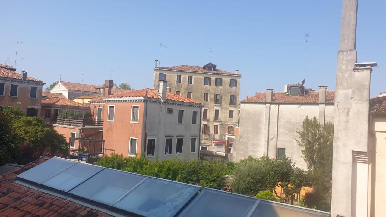 Snc1018 Modern Boutique Venecia